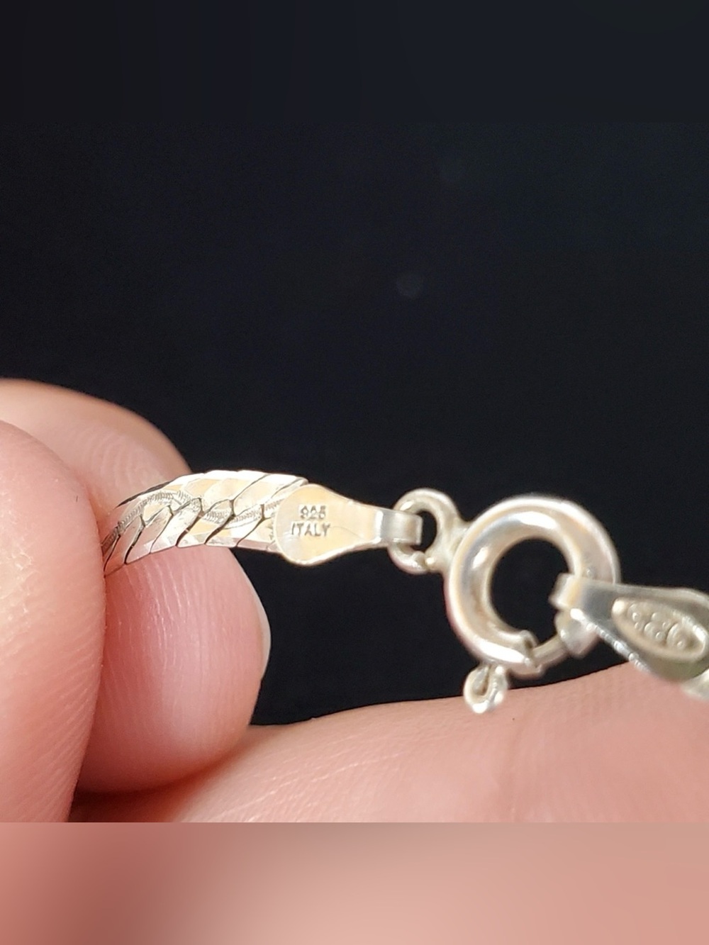 VTG Italian Sterling herringbone snake necklace